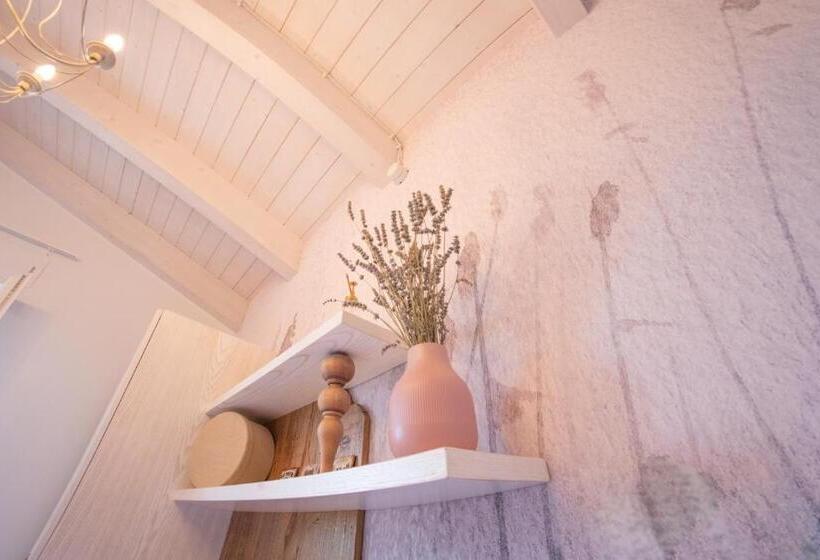 اتاق استاندارد با چشمانداز استخر, Laportulaca Relax & Nature