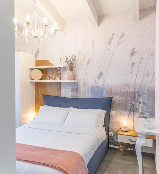 اتاق استاندارد با چشمانداز استخر, Laportulaca Relax & Nature