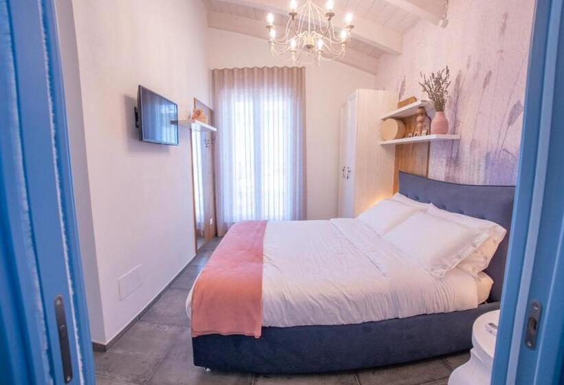 اتاق استاندارد با چشمانداز استخر, Laportulaca Relax & Nature