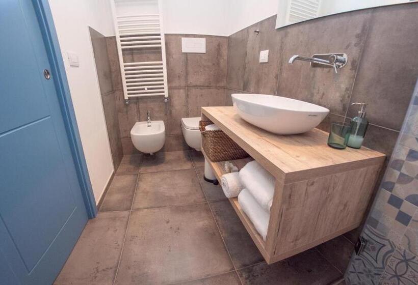 اتاق استاندارد با چشمانداز استخر, Laportulaca Relax & Nature