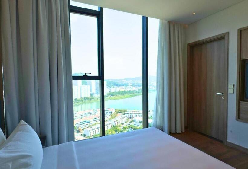 استودیوی استاندارد با چشمانداز دریا, A La Carte Residence Halong By Mapstar