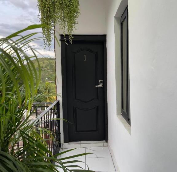 اتاق استاندارد, Restaurante Y Bar Sofmel