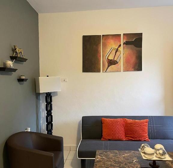 اتاق استاندارد, Restaurante Y Bar Sofmel