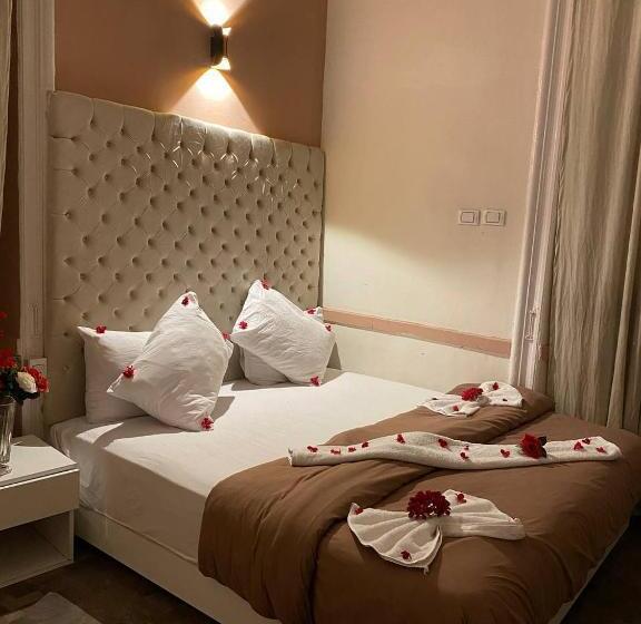 اتاق لوکس با بالکن, La Vida