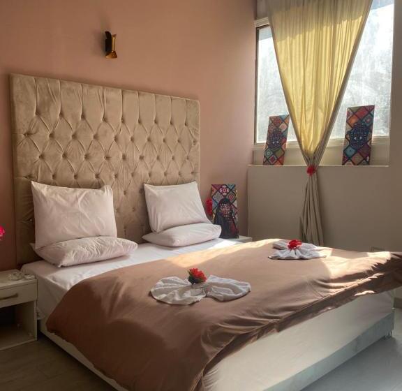 اتاق لوکس با بالکن, La Vida