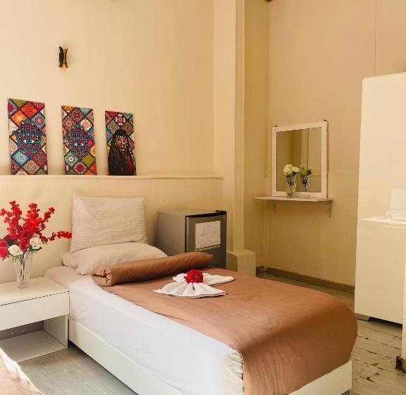 اتاق لوکس یک تخته, La Vida