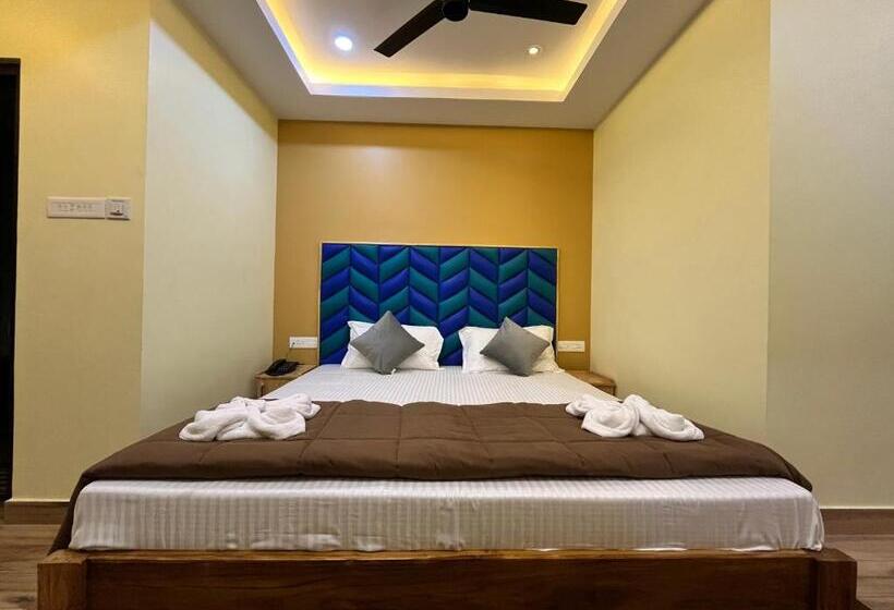 חדר דלוקס, Mtown