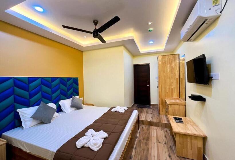 חדר דלוקס, Mtown