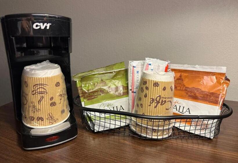 غرفة سوبيريور سرير كينج, Red Roof Inn Charleston   Dunbar