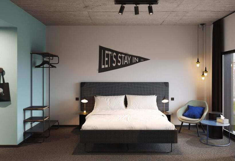 إستوديو ديلوكس, The Social Hub San Sebastián