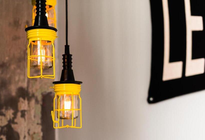 إستوديو ديلوكس, The Social Hub San Sebastián