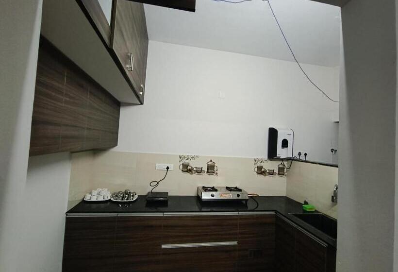 Номер Стандарт, Ippoh Inn Thoraipakkam Omr