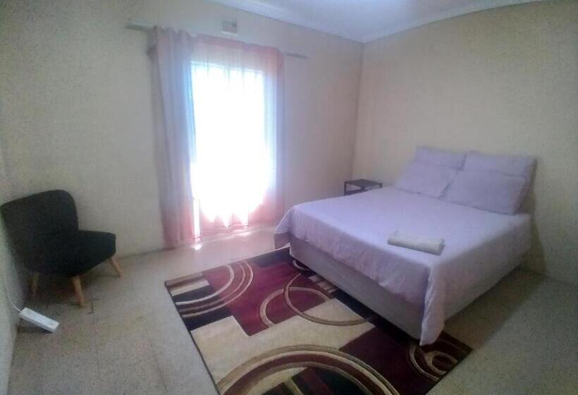 غرفة قياسية حمام مشترك, Lethabo Bed & Breakfast Bizana