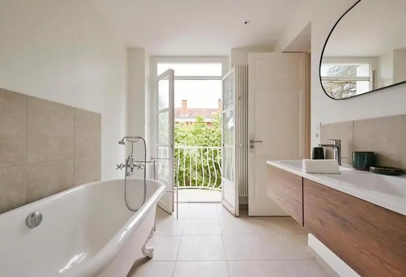 Standard-huone Parveke, Maison Martouret   Colodge