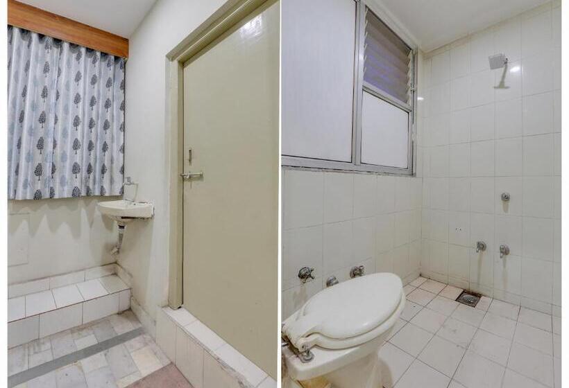 اتاق کلاسیک سه تخته, Oyo Hotel Asopalav