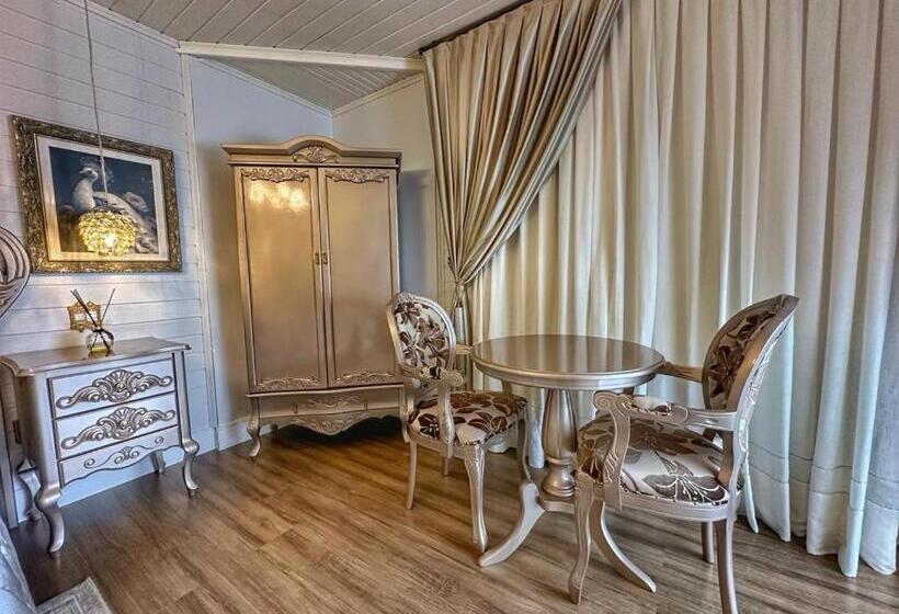 Deluxe Suite King Bed, Pousada Boutique Dom Pietro