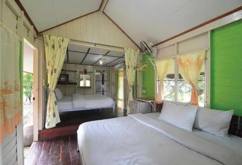 Standard Neljän Hengen Huone Parveke, ภูทรายแก้วรีสอร์ทวังน้ำเขียว