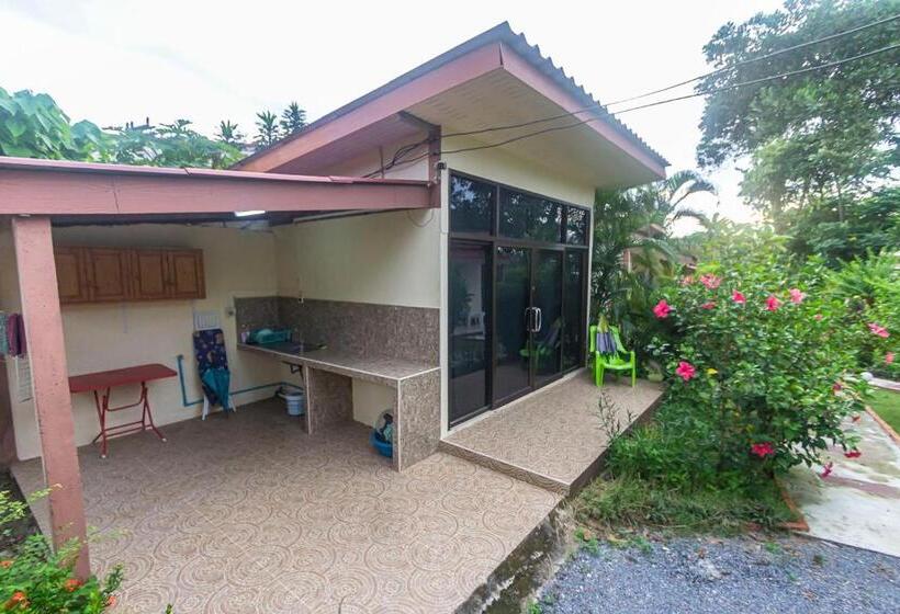 إستديو عائلى, The Travelers Friend Family / Studio Room