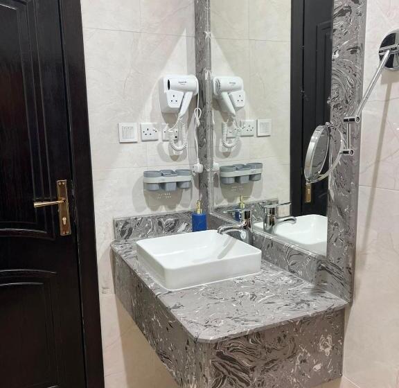 إستوديو قياسى مطل على البحر, إطلالة السيب Itlalat Alseeb