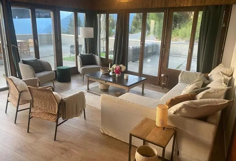 Huoneisto 1 Makuuhuone Näkymä, Auberge De L Ours