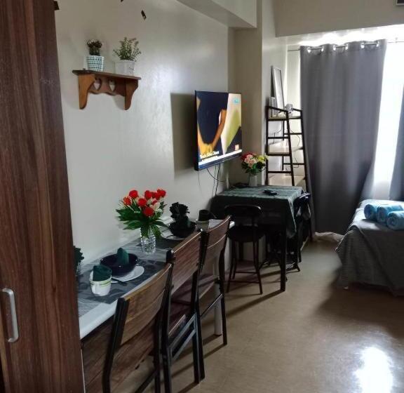 Апартаменты 1 Спальня, Avida Atria T2 H,5mins To Sm City And Plazuela De Iloilo ,2mins To S&r