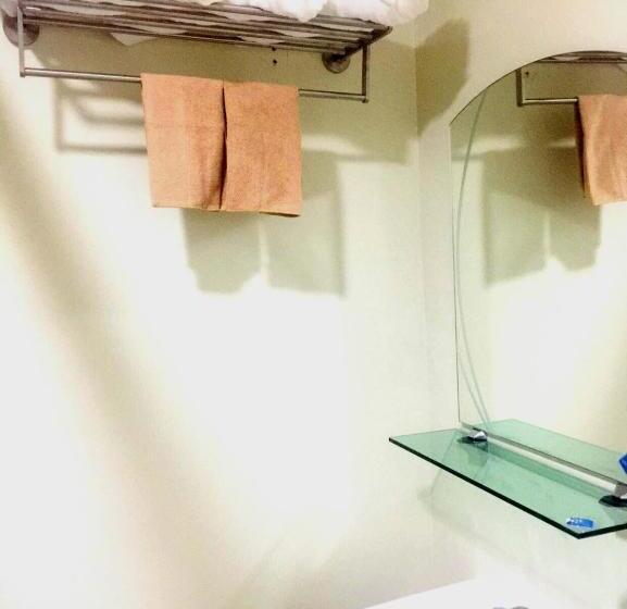 Appartement 1 Chambre, Brenthill Condominium