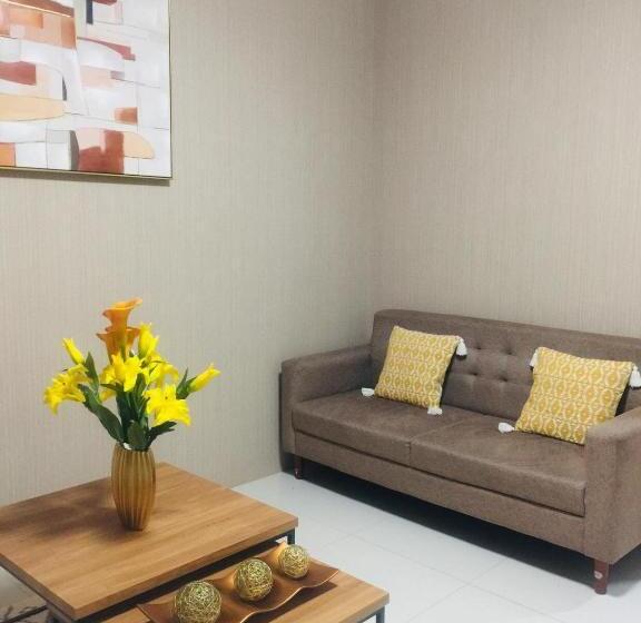 Appartement 1 Chambre, Brenthill Condominium