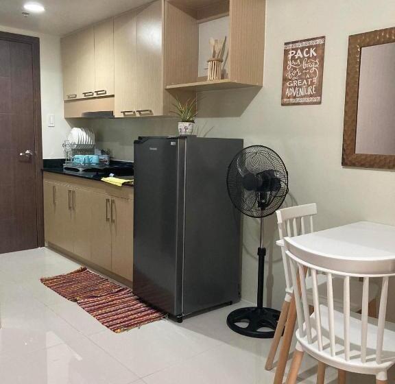 Appartement 1 Chambre, Brenthill Condominium