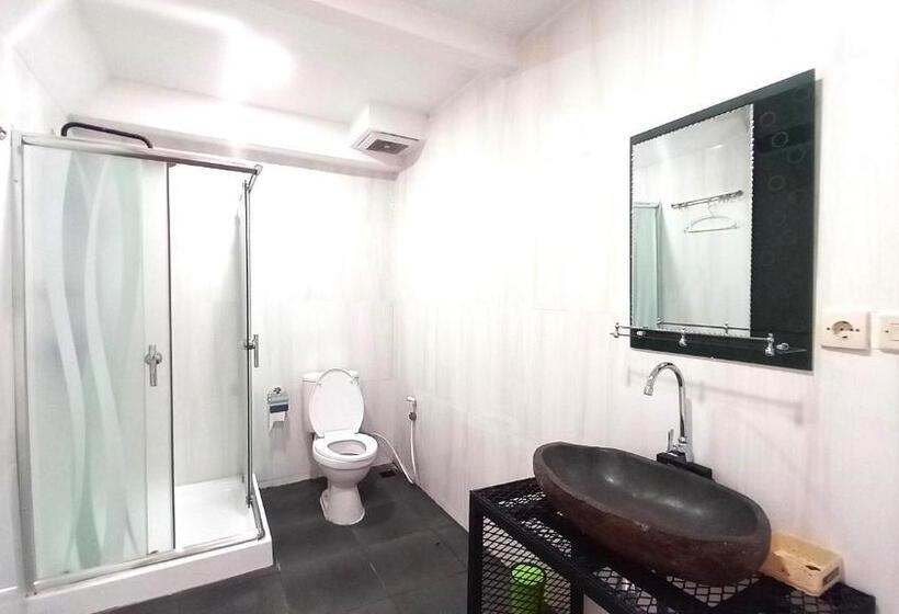 Полулюкс Вид на Море, Dc Hotel & Hostel