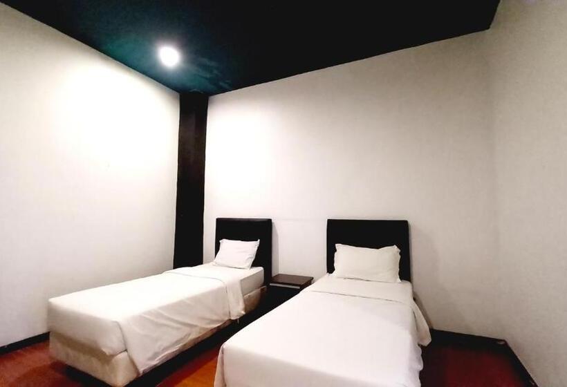 Номер Deluxe, Dc Hotel & Hostel