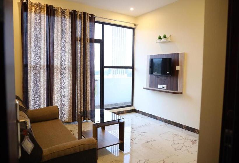 Standard Room Garden View, Akshayam Grand Inn