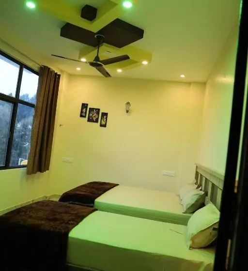 Standard-studio Parveke, Akshayam Grand Inn
