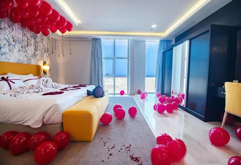 Luxus Suite mit Meerblick, Dam Hodoo دام الهــــــــدوء