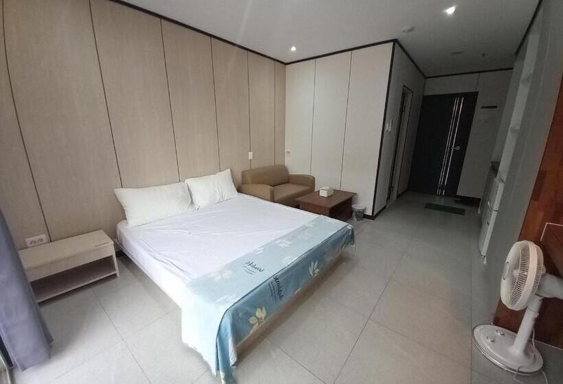 デラックスルーム, Green