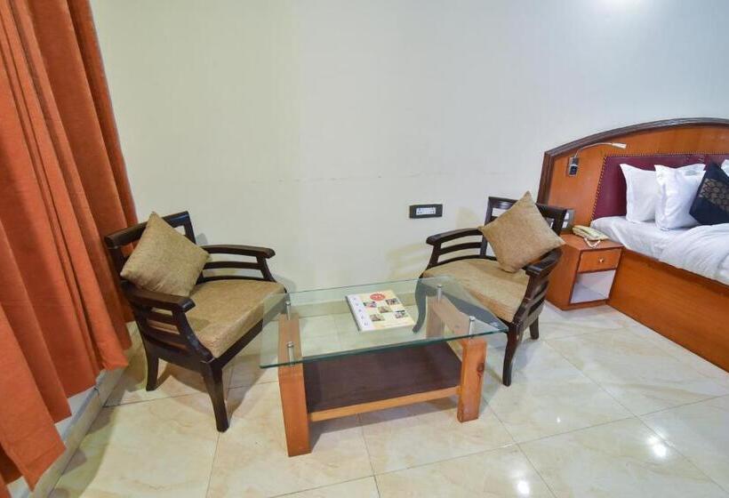 اتاق استاندارد, M Bar And Restaurant