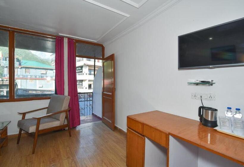 اتاق لوکس با بالکن, M Bar And Restaurant