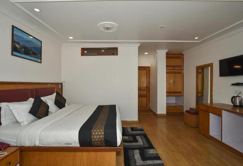 اتاق لوکس با بالکن, M Bar And Restaurant