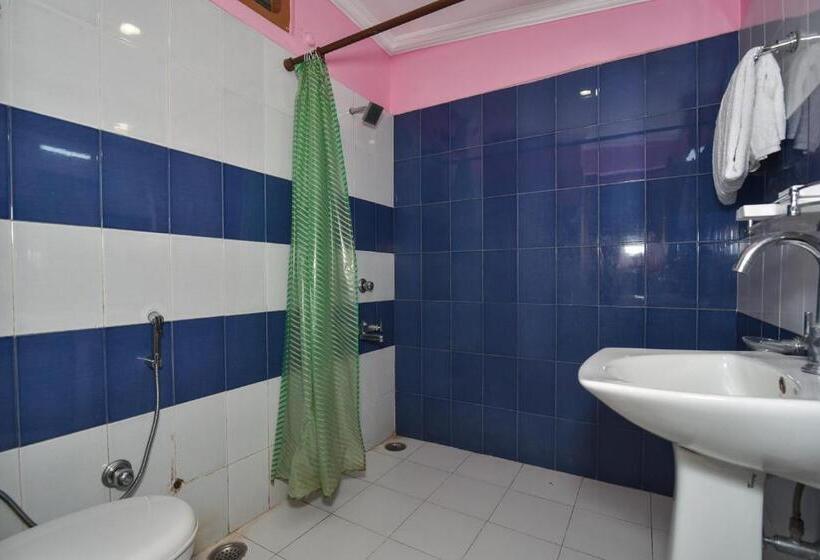 اتاق لوکس با بالکن, M Bar And Restaurant