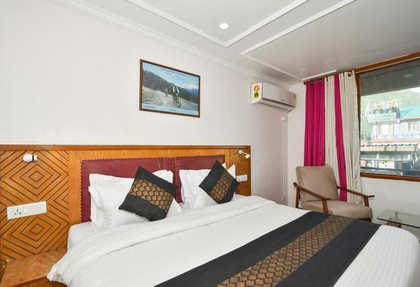 اتاق لوکس با بالکن, M Bar And Restaurant