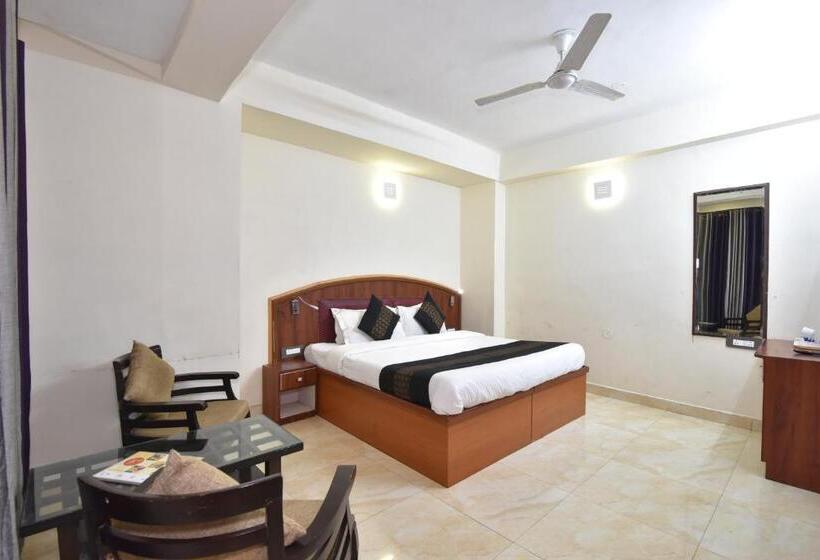 اتاق استاندارد چهارنفره با بالکن, M Bar And Restaurant