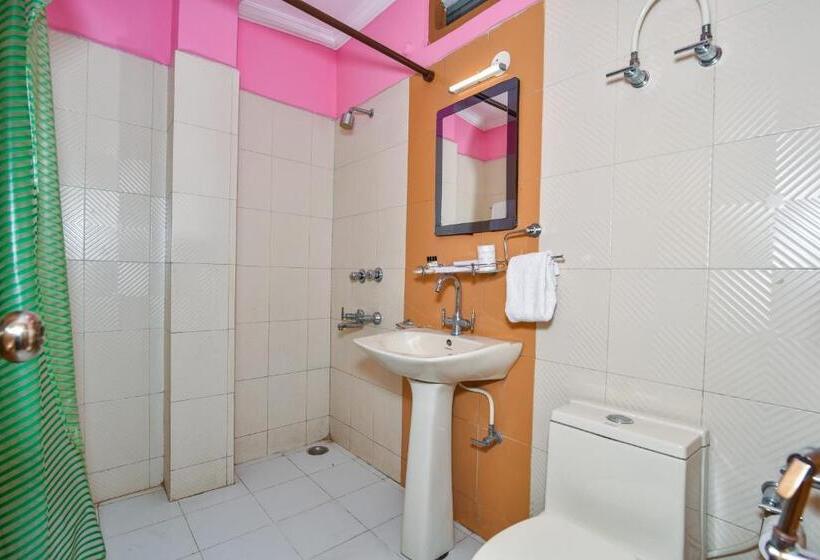 اتاق لوکس با بالکن, M Bar And Restaurant