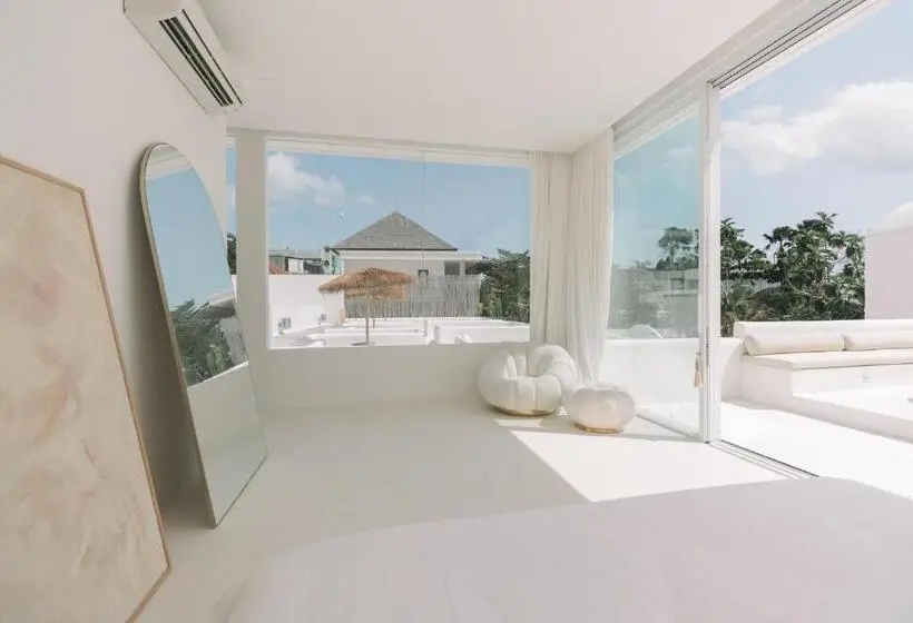 اتاق لوکس, Maja Canggu