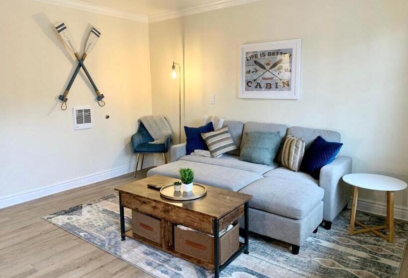 小型套房, Moose And Maple Lodge