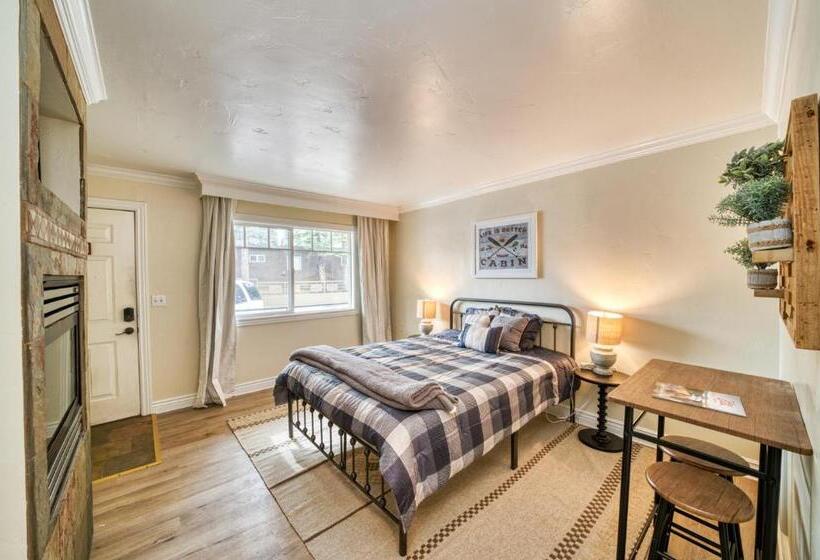 标准间, Moose And Maple Lodge