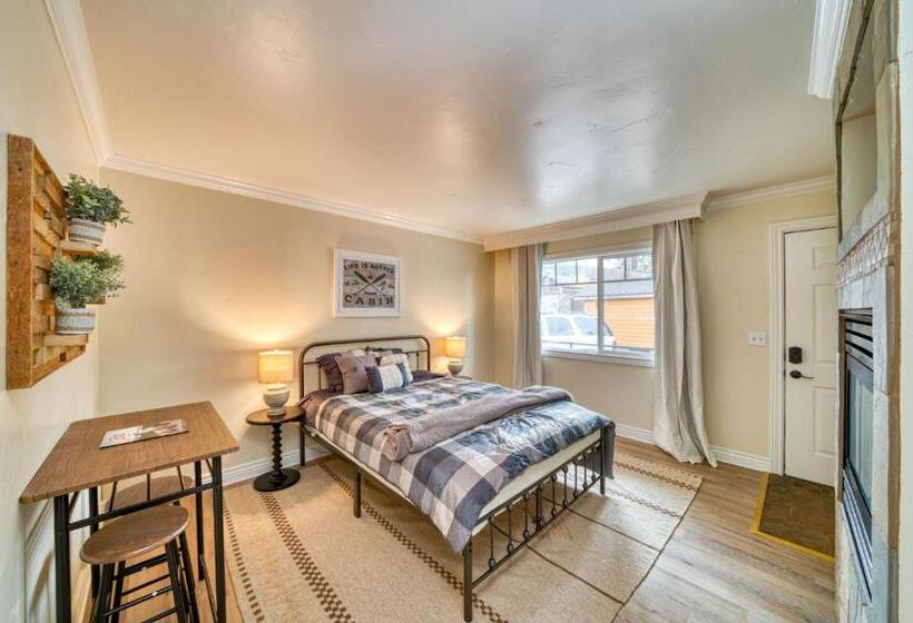 标准间, Moose And Maple Lodge