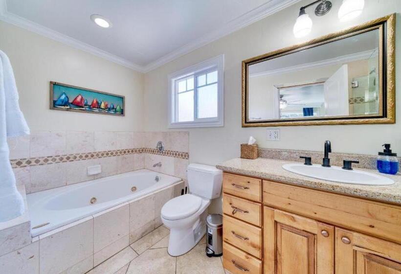 家庭套房, Moose And Maple Lodge