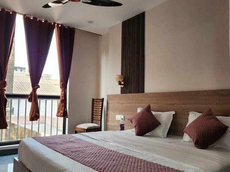 חדר דלוקס, Namay Inn By T And M Hotels