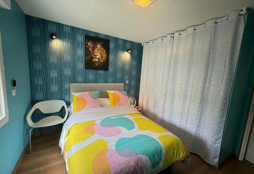 スタンダードルーム, Maison Calme/chambre Privée/clim+tv/pétit Dejeuner Inclu/tout Confort