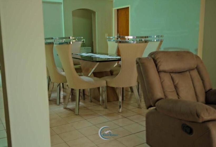 خانه 4 خوابه, Rinkase Residence