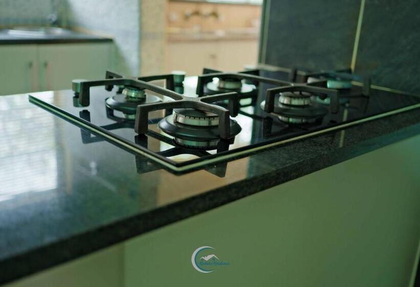 خانه 4 خوابه, Rinkase Residence